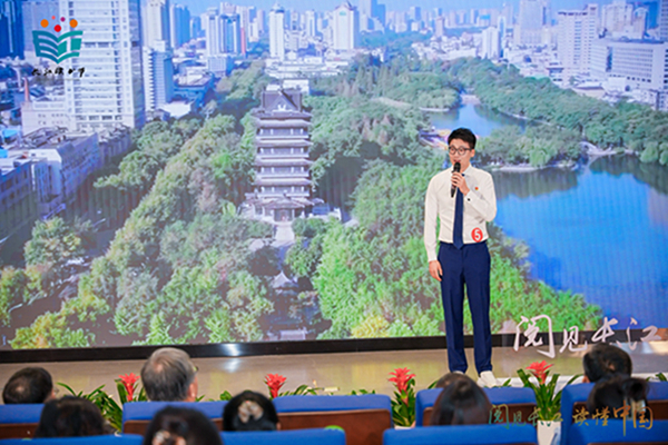 图二 合肥市图书馆选送讲书人钱子健讲述《合肥这座城》.jpg